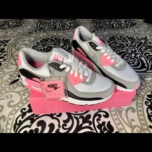 Women’s Nike air max’s 90